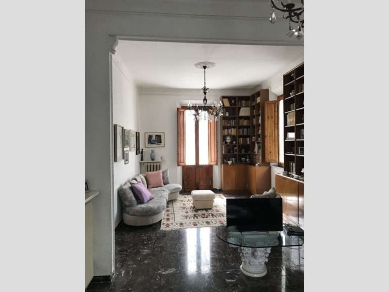 Villa in Vendita a Crespina Lorenzana, 880'000&euro;, 340 m²