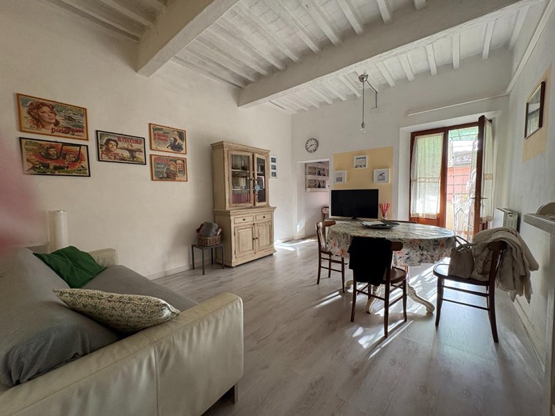 Trilocale in Vendita a Pisa, zona Riglione Oratoio, 155'000&euro;, 75 m², arredato