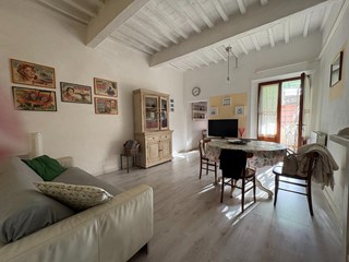 Trilocale in Vendita a Pisa, zona Riglione Oratoio, 155'000&euro;, 75 m², arredato