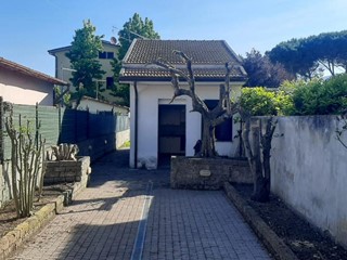 Casa Indipendente in Affitto a Cascina, zona Pettori, 900&euro;, 50 m², arredato