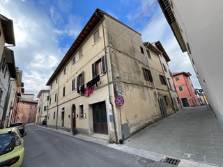 Trilocale in Vendita a Calcinaia, 80'000&euro;, 75 m², arredato