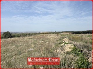 Terreno agricolo in Vendita a Canosa di Puglia, 10'000€, 6193 m²