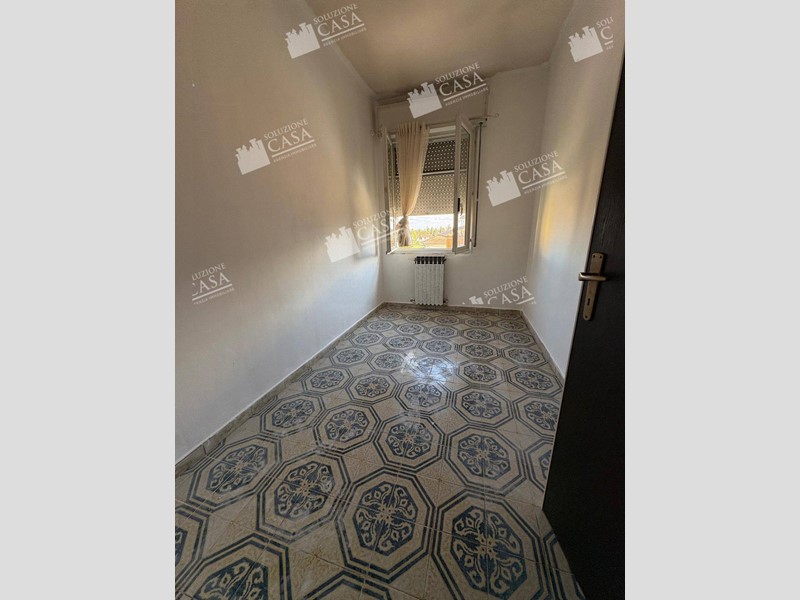 Trilocale in Vendita a Cento, 92'000€, 82 m²