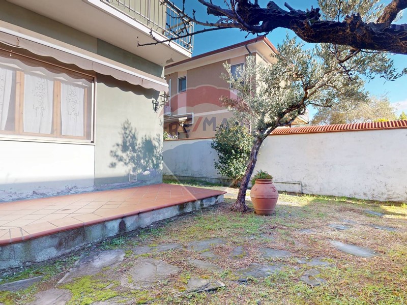 Trilocale in Vendita a Viareggio, 165'000&euro;, 60 m²