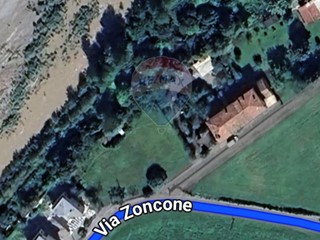 Terreno edificabile in Vendita a Costa Volpino, 105'000€, 1255 m²