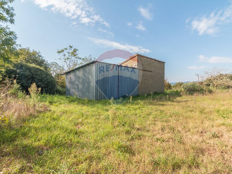 Rustico in Vendita a Ischia di Castro, 25'000&euro;, 84 m², con Box