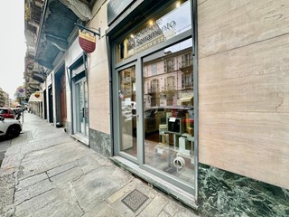 Attività commerciale in Affitto a Torino, 600&euro;, 30 m²