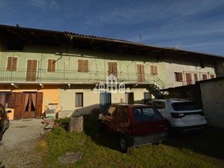 Casa Indipendente in Vendita a Pertusio, 62'000&euro;, 120 m²