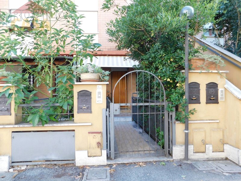 Quadrilocale in Vendita a Monterotondo, 235'000€, 144 m²