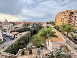 Quadrilocale in Vendita a Siracusa, 175'000€, 145 m²