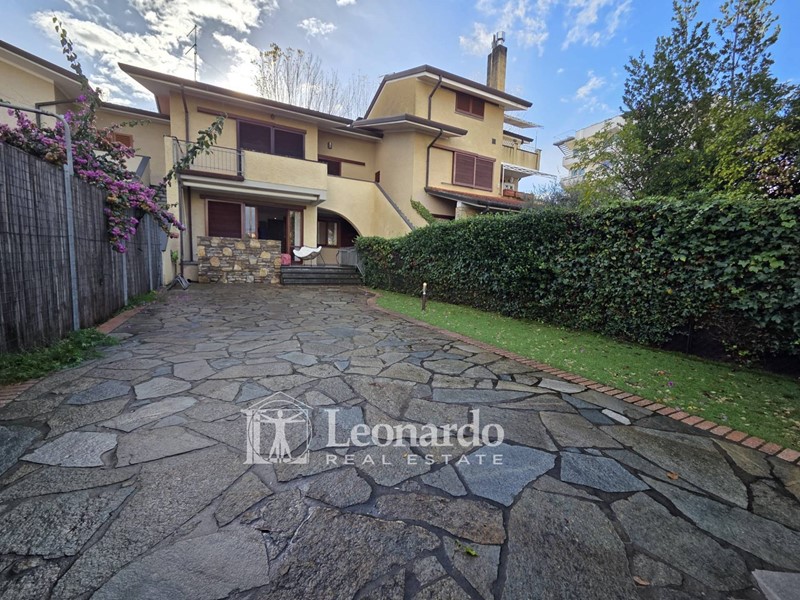 Appartamento in Vendita a Pietrasanta, 780'000€, 105 m²