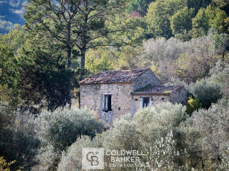 Rustico in Vendita a Omignano, 58'000&euro;, 115 m²