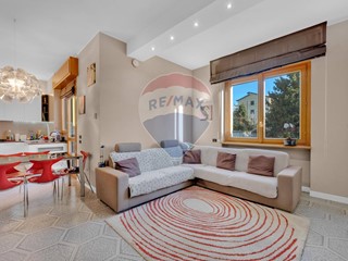 Villa in Vendita a Rho, 627'000&euro;, 300 m²