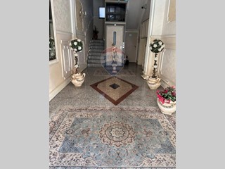 Trilocale in Affitto a Misterbianco, 800€, 146 m²