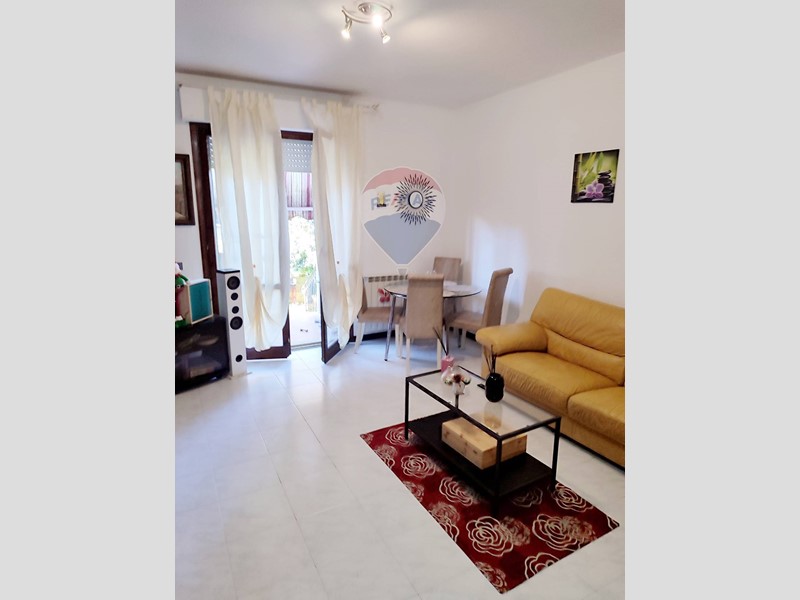 Appartamento in Vendita a Cavriglia, 120'000&euro;, 81 m²