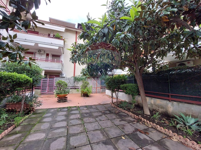 Attico in Vendita a Taormina, 90'000&euro;, 102 m²