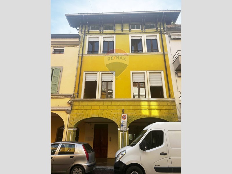 Negozio in Vendita a San Secondo Parmense, 57'000&euro;, 50 m²