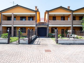 Quadrilocale in Vendita a Poviglio, 240'000€, 118 m²