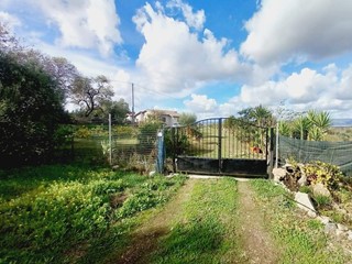 Villa in Vendita a Ozieri, 90'000&euro;, 168 m²