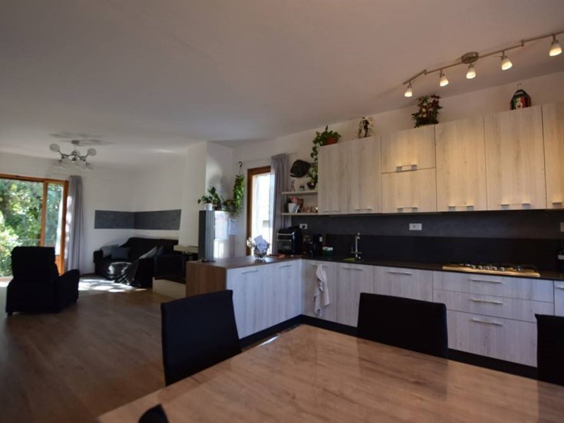 Casa Semi Indipendente in Vendita a Poggibonsi, 485'000€, 150 m²