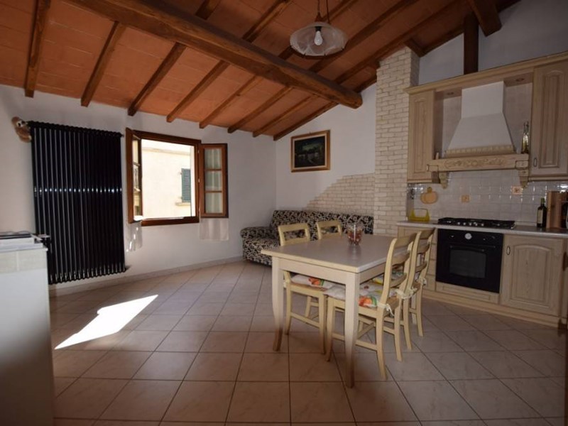 Quadrilocale in Vendita a San Gimignano, 140'000€, 82 m²