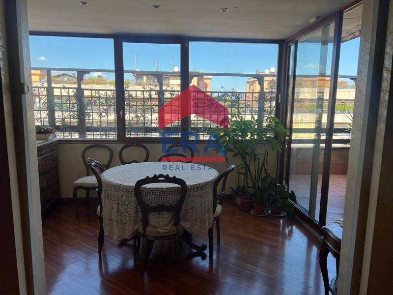 Attico in Vendita a Roma, 690'000€, 202 m²