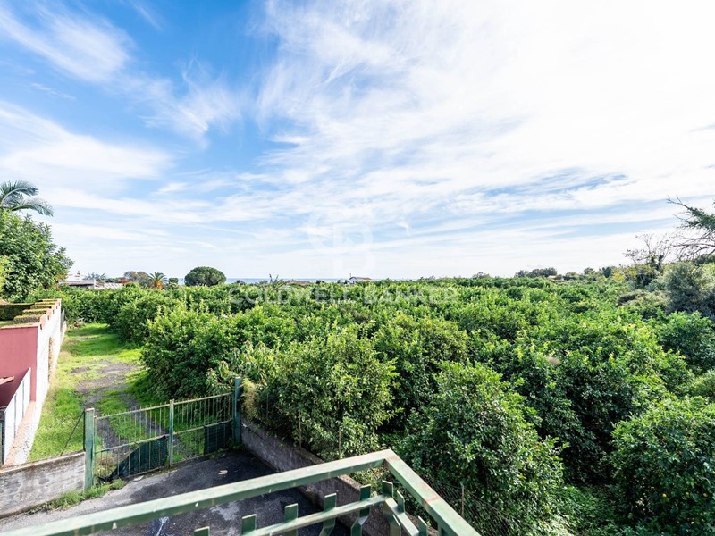 Appartamento in Vendita a Acireale, 97'000€, 88 m²