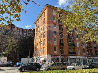 Trilocale in Vendita a Milano, 295'000&euro;, 85 m²