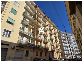 Appartamento in Vendita a Salerno, 520'000&euro;, 153 m²