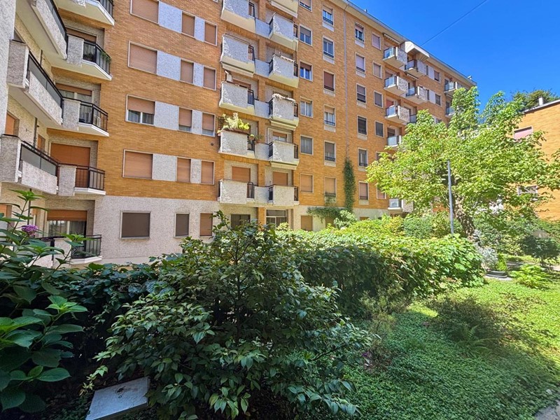 Bilocale in Vendita a Milano, 295'000&euro;, 50 m²