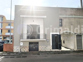 Casa Indipendente in Vendita a Collepasso, 59'000€, 90 m²