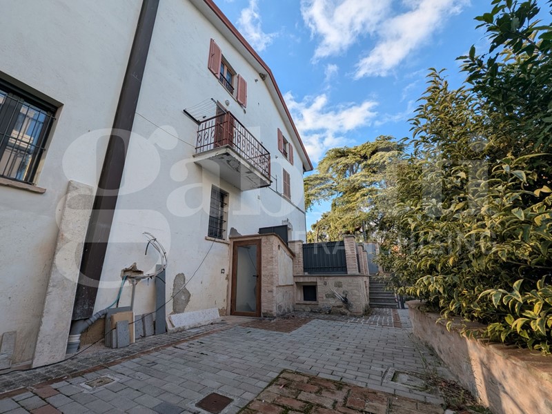 Bilocale in Vendita a Bettona, 99'000€, 60 m²