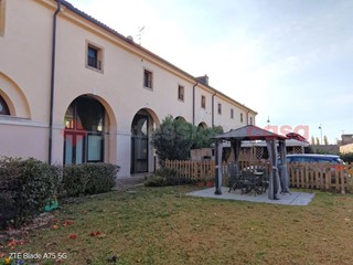 Quadrilocale in Vendita a Veronella, 123'000€, 130 m²