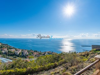 Casa Indipendente in Vendita a Cipressa, 338'000&euro;, 150 m²