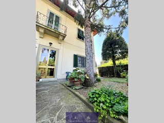 Casa Semi Indipendente in Vendita a Scandicci, 470'000&euro;, 145 m²