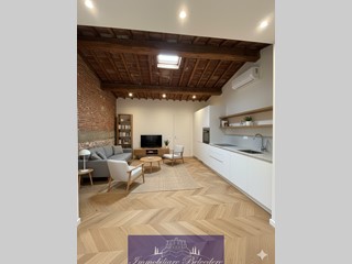 Appartamento in Vendita a Firenze, zona Gavinana, 690'000€, 132 m²