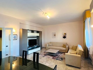 Quadrilocale in Affitto a Lecce, 750€, 105 m², arredato