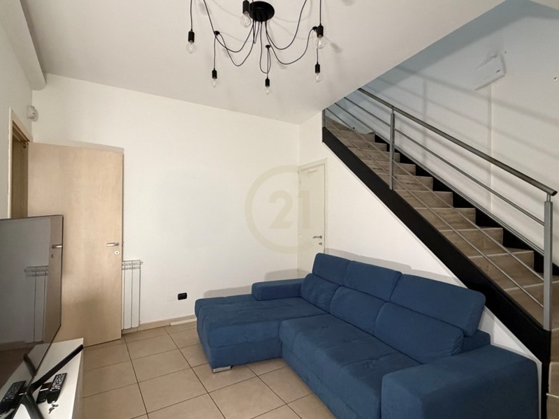 Casa Semi Indipendente in Vendita a Belpasso, zona Centro, 125'000&euro;, 98 m²