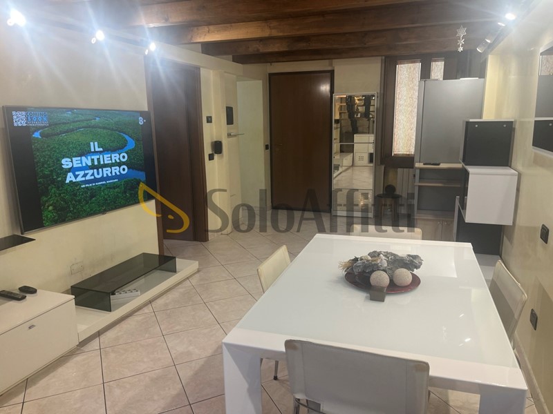 Bilocale in Affitto a Pozzuolo Martesana, zona Centro, 850&euro;, 65 m², arredato