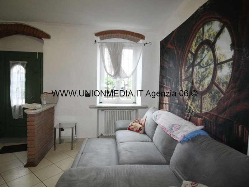 Casa Indipendente in Vendita a Arcola, zona Ponte Di Arcola, 100'000&euro;, 87 m²