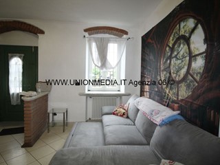 Casa Indipendente in Vendita a Arcola, zona Ponte Di Arcola, 100'000&euro;, 87 m²