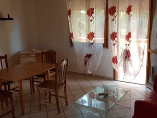 Quadrilocale in Vendita a Riccione, 270'000&euro;, 76 m², arredato, con Box