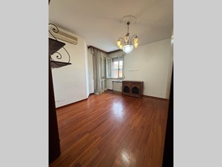 Quadrilocale in Vendita a Forlì, 160'000&euro;, 84 m², con Box