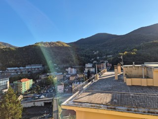 Appartamento in Vendita a Genova, zona Struppa, 118'000€, 83 m²