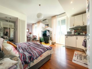 Bilocale in Vendita a Jesi, zona ZONA 4B, 125'000€, 75 m²