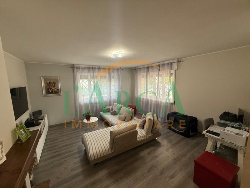 Quadrilocale in Vendita a Iseo, 495'000&euro;, 225 m²