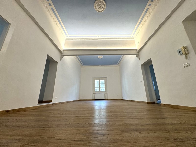 Appartamento in Vendita a Prato, zona Centro Storico, 380'000€, 140 m²