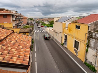 Quadrilocale in Vendita a Catania, 99'000€, 110 m², con Box
