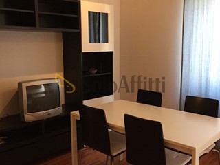 Bilocale in Affitto a Trieste, zona Viale Miramare, 650€, 60 m², arredato
