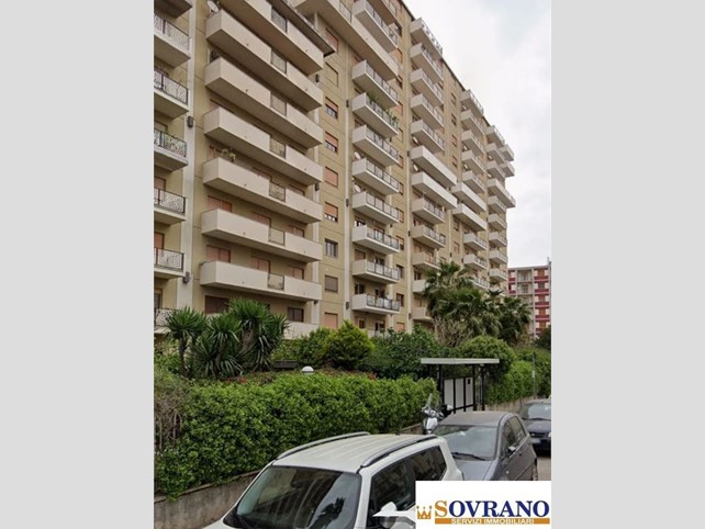Appartamento in Vendita a Palermo, 315'000€, 175 m²
